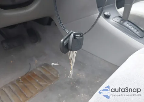 2004 Toyota Corolla Ce from USA, damaged, VIN JTDBR32E442031027